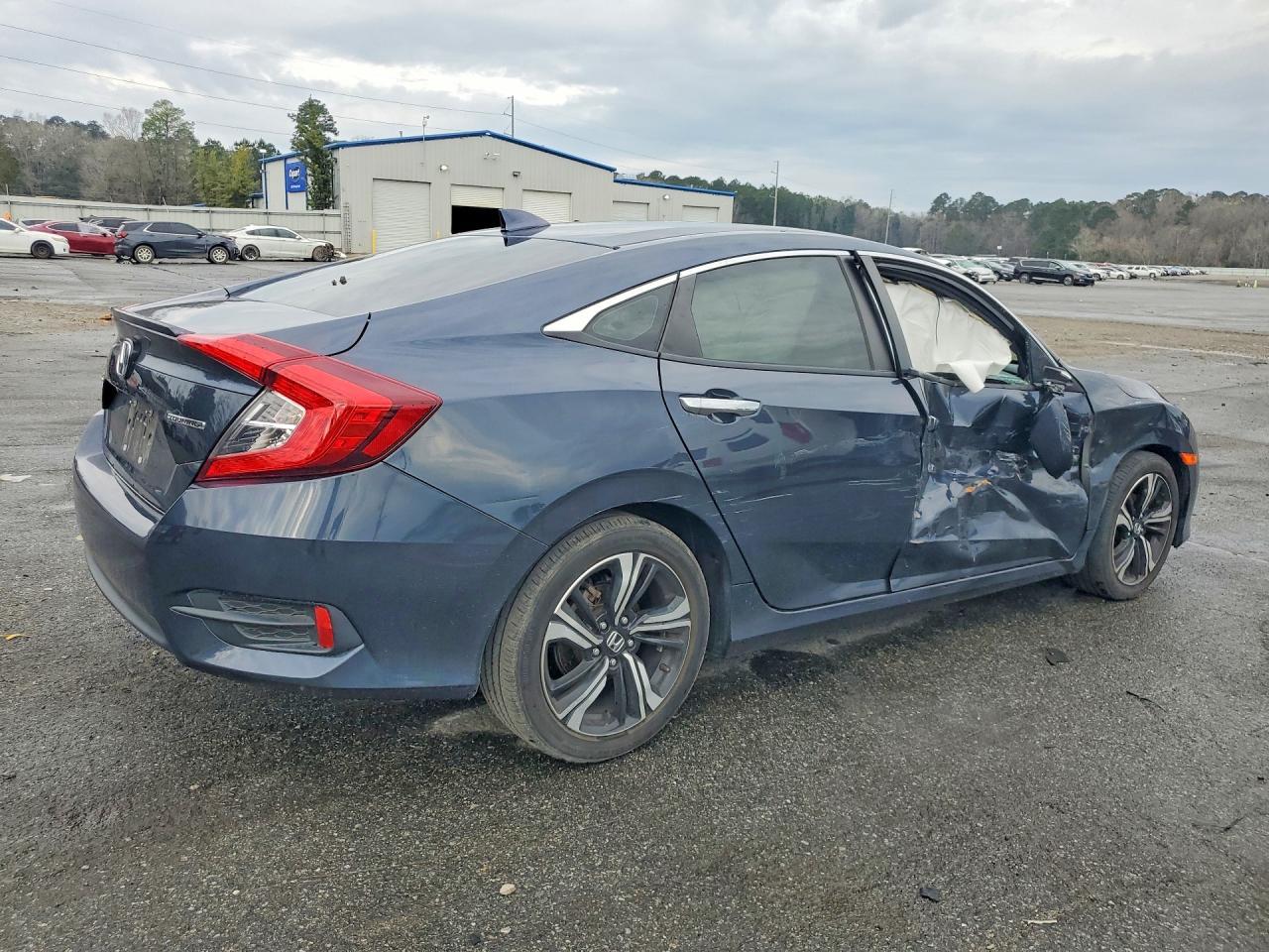 2017 Honda Civic Touring - Фото 3
