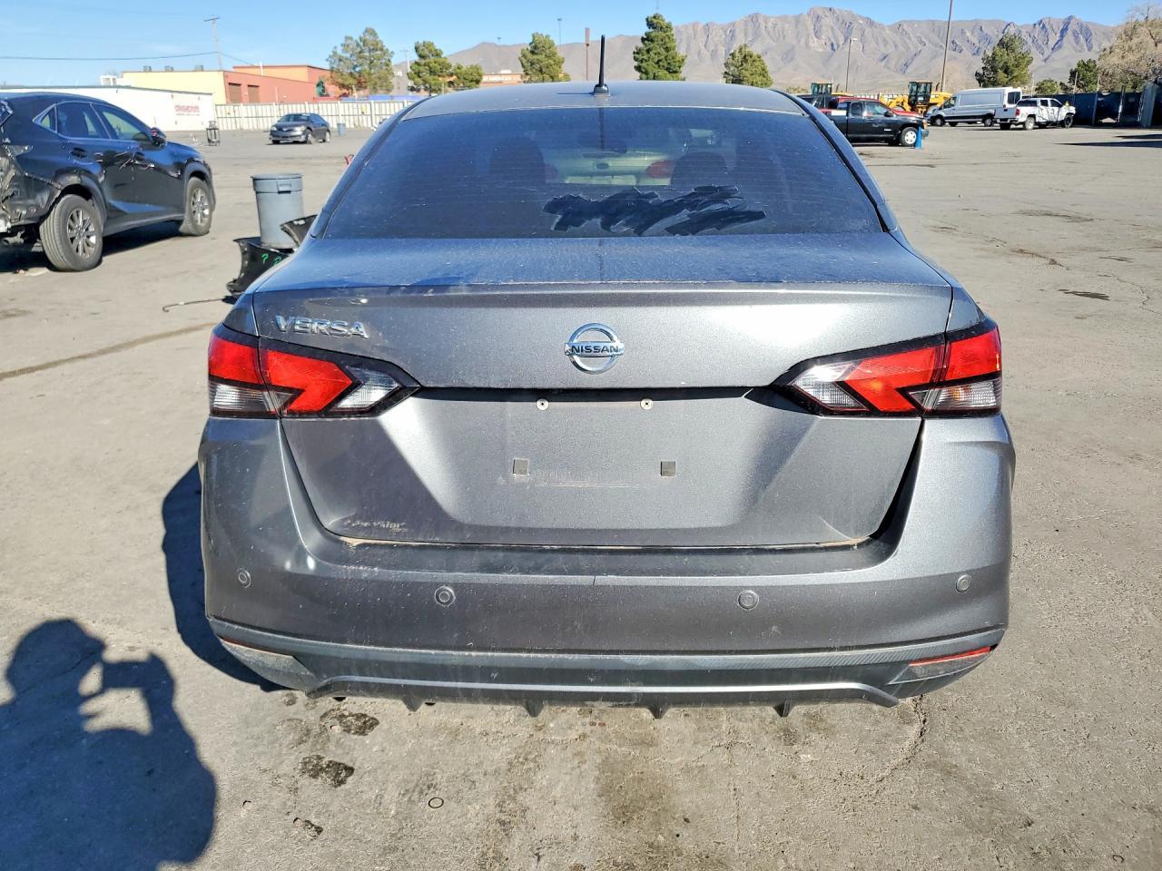 2021 Nissan Versa S - Фото 6