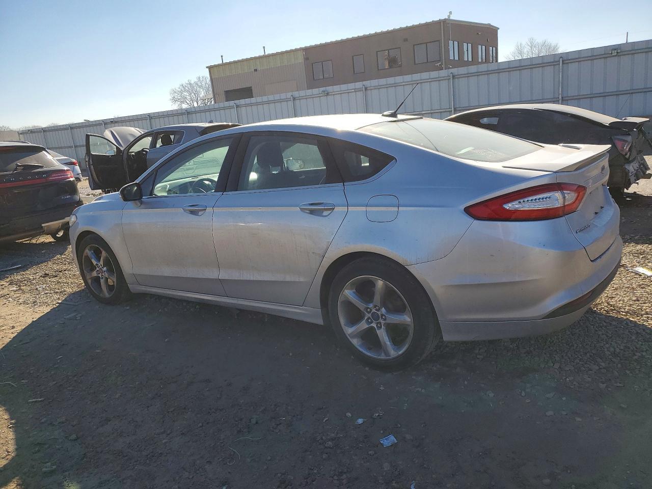 2013 Ford Fusion Se - Image 2