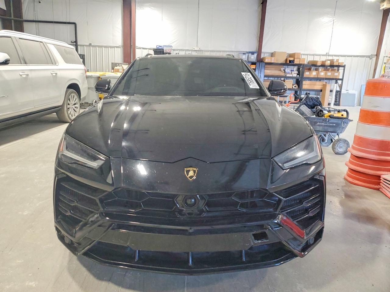 2019 Lamborghini Urus - Фото 5