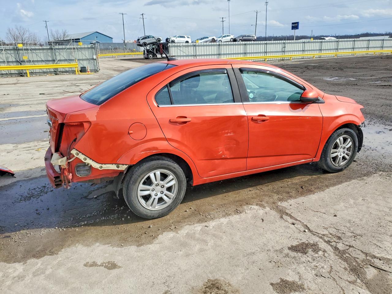 2013 Chevrolet Sonic Lt - Image 3