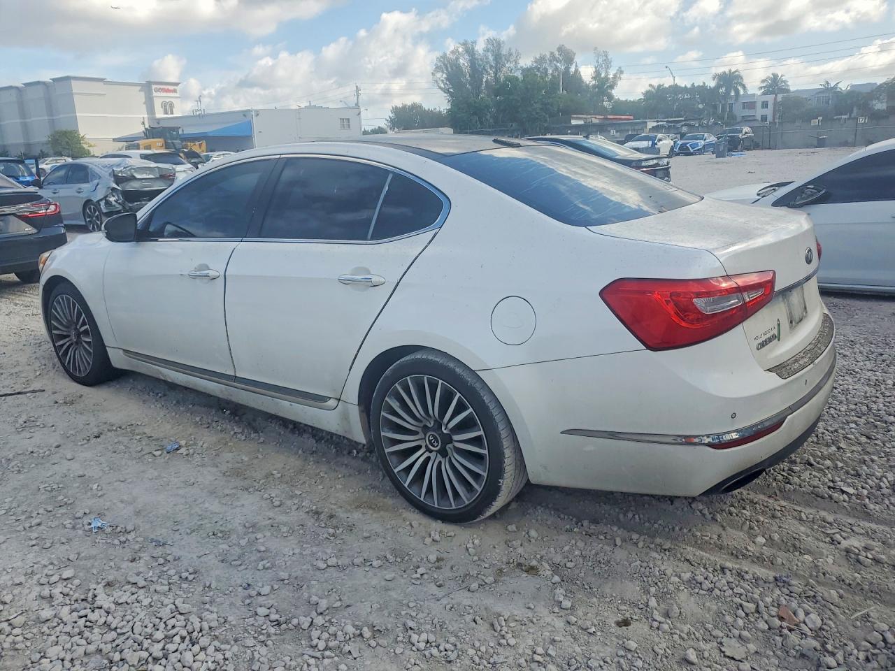 2015 Kia Cadenza Premium - Фото 2