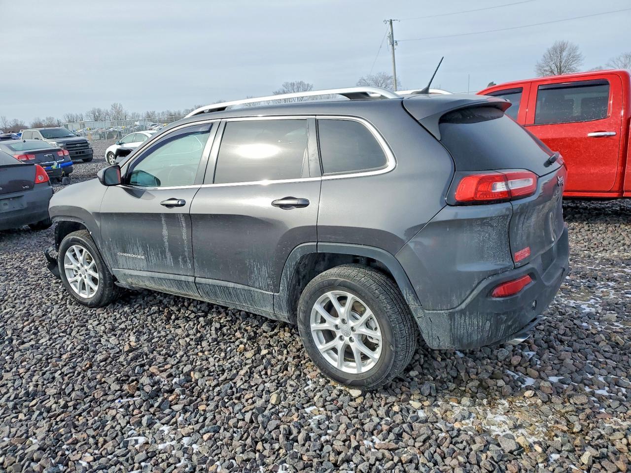 2017 Jeep Cherokee Latitude - Фото 2