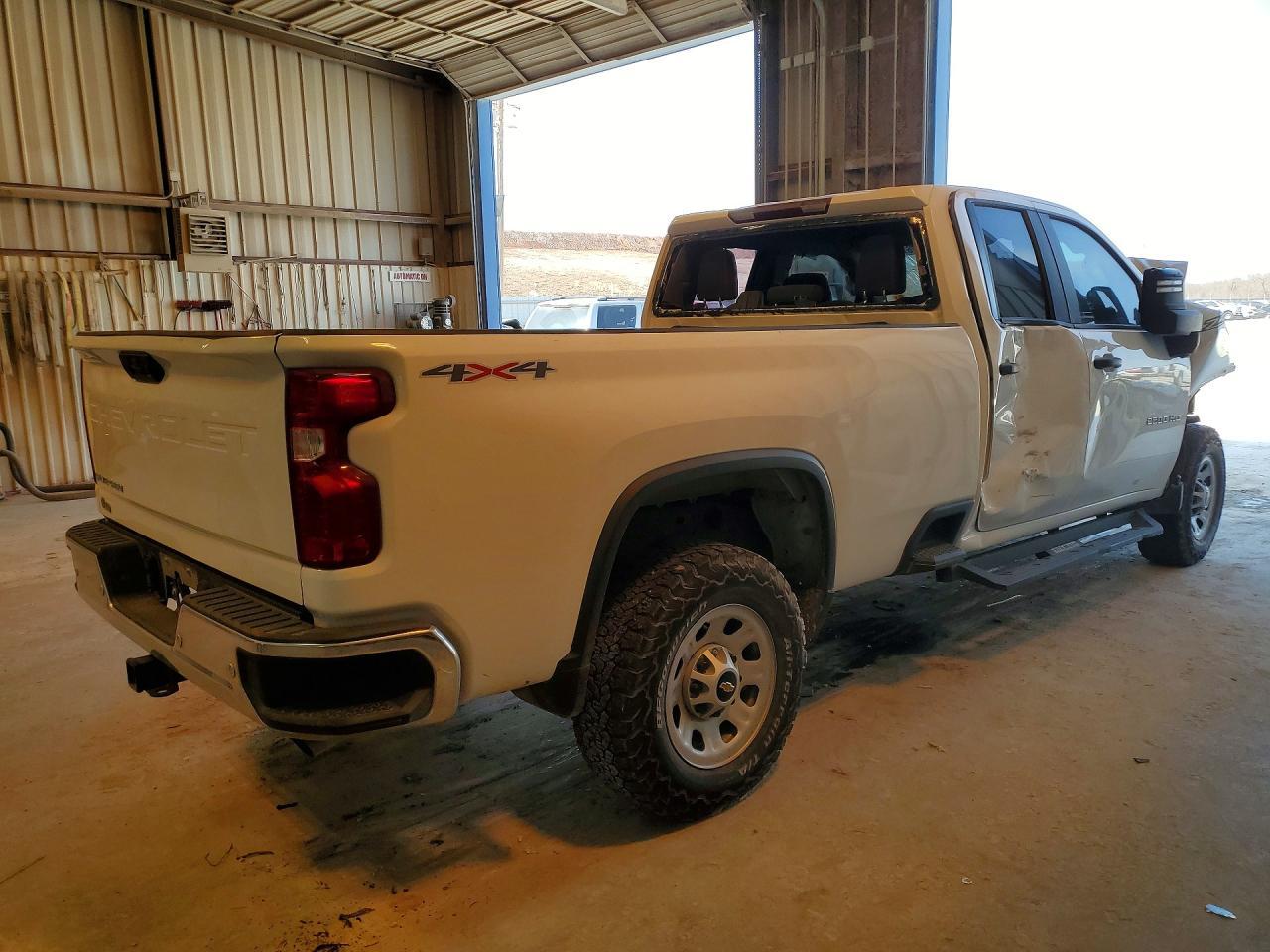 2023 Chevrolet Silverado K2500 Heavy Duty - Фото 3