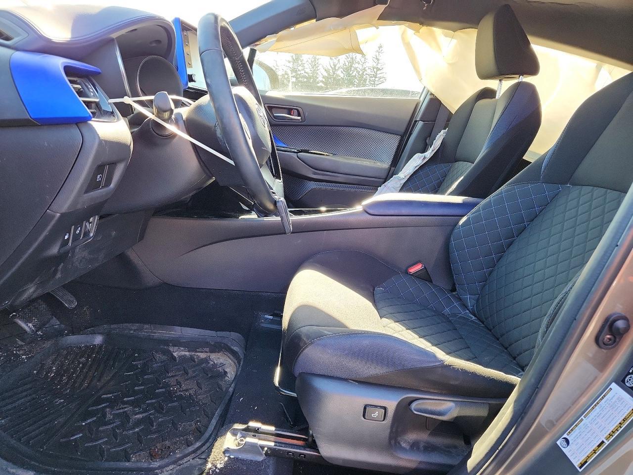 2021 Toyota C-Hr Xle - Фото 7