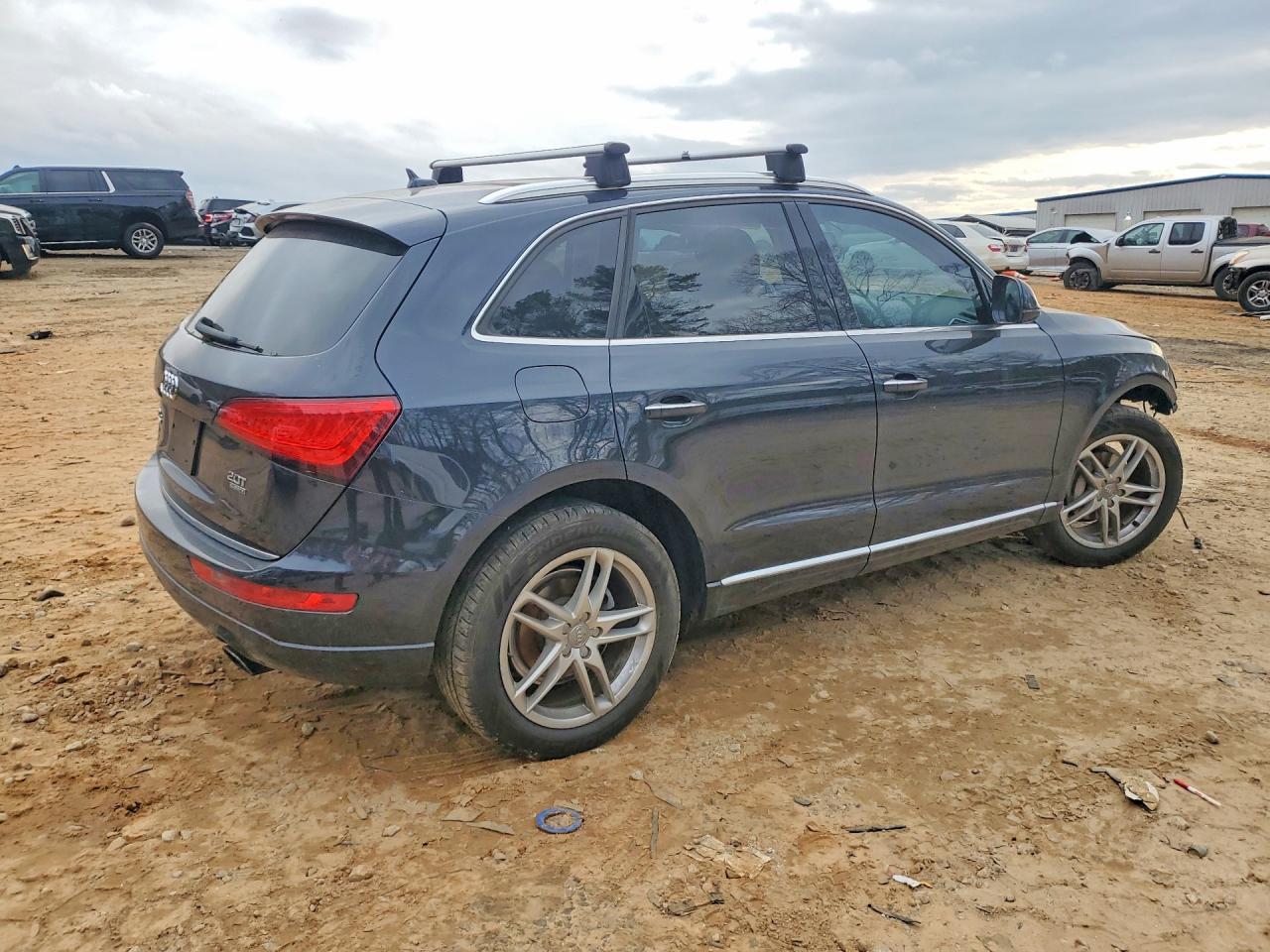 2017 Audi Q5 Premium - Image 3