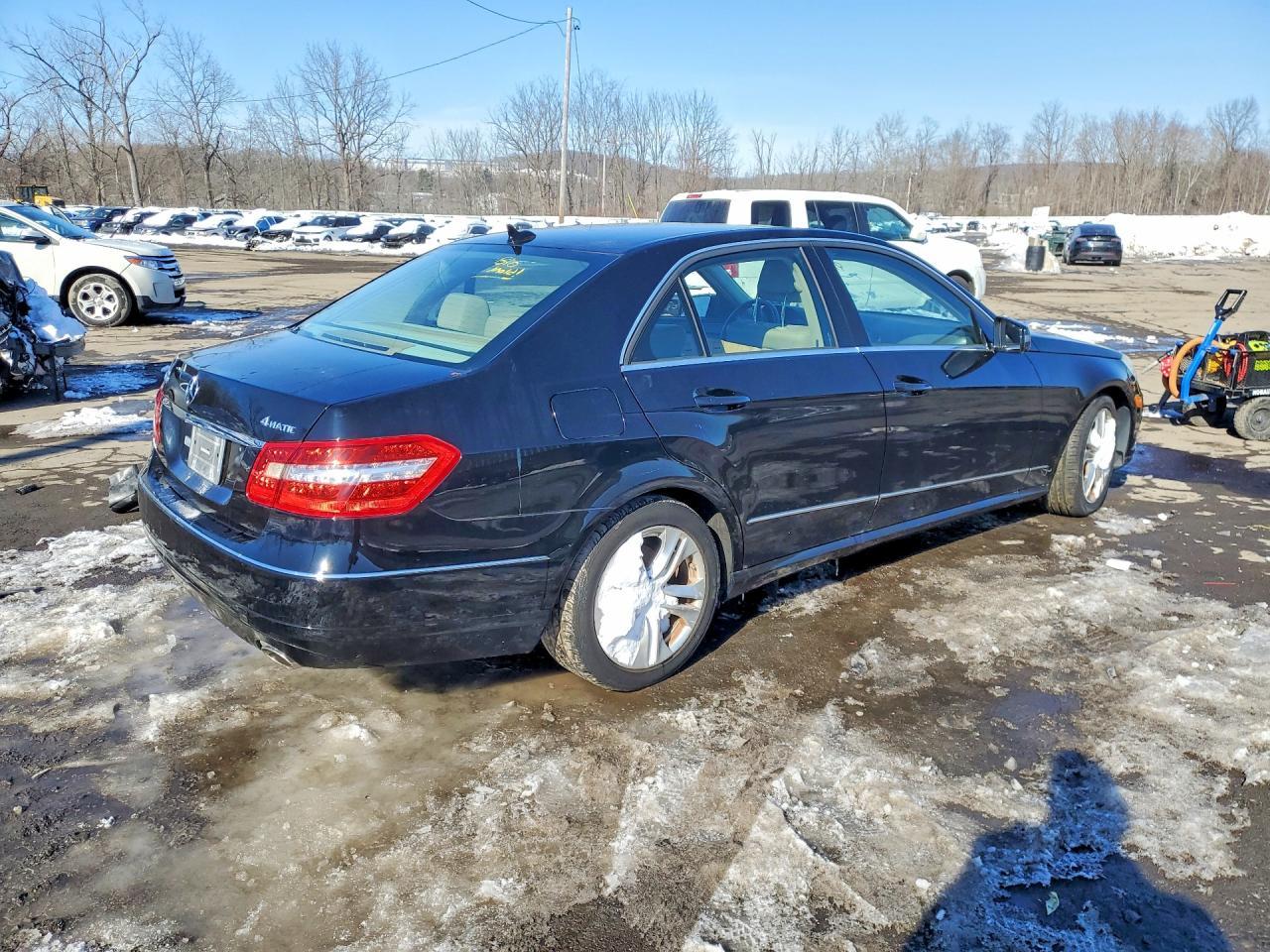 2010 Mercedes-Benz E 350 4Matic - Image 3