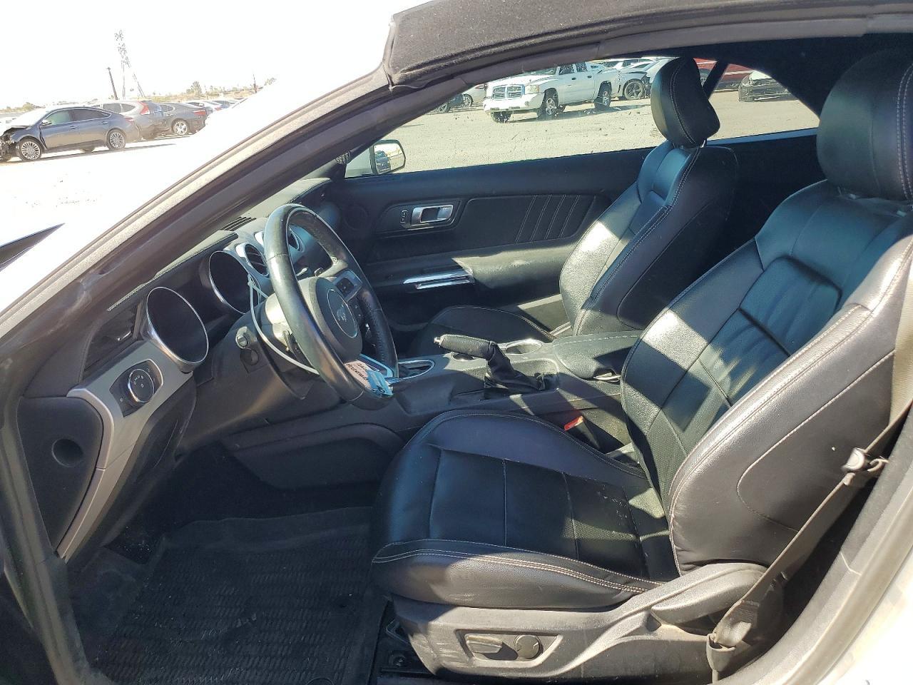 2021 Ford Mustang - Image 7