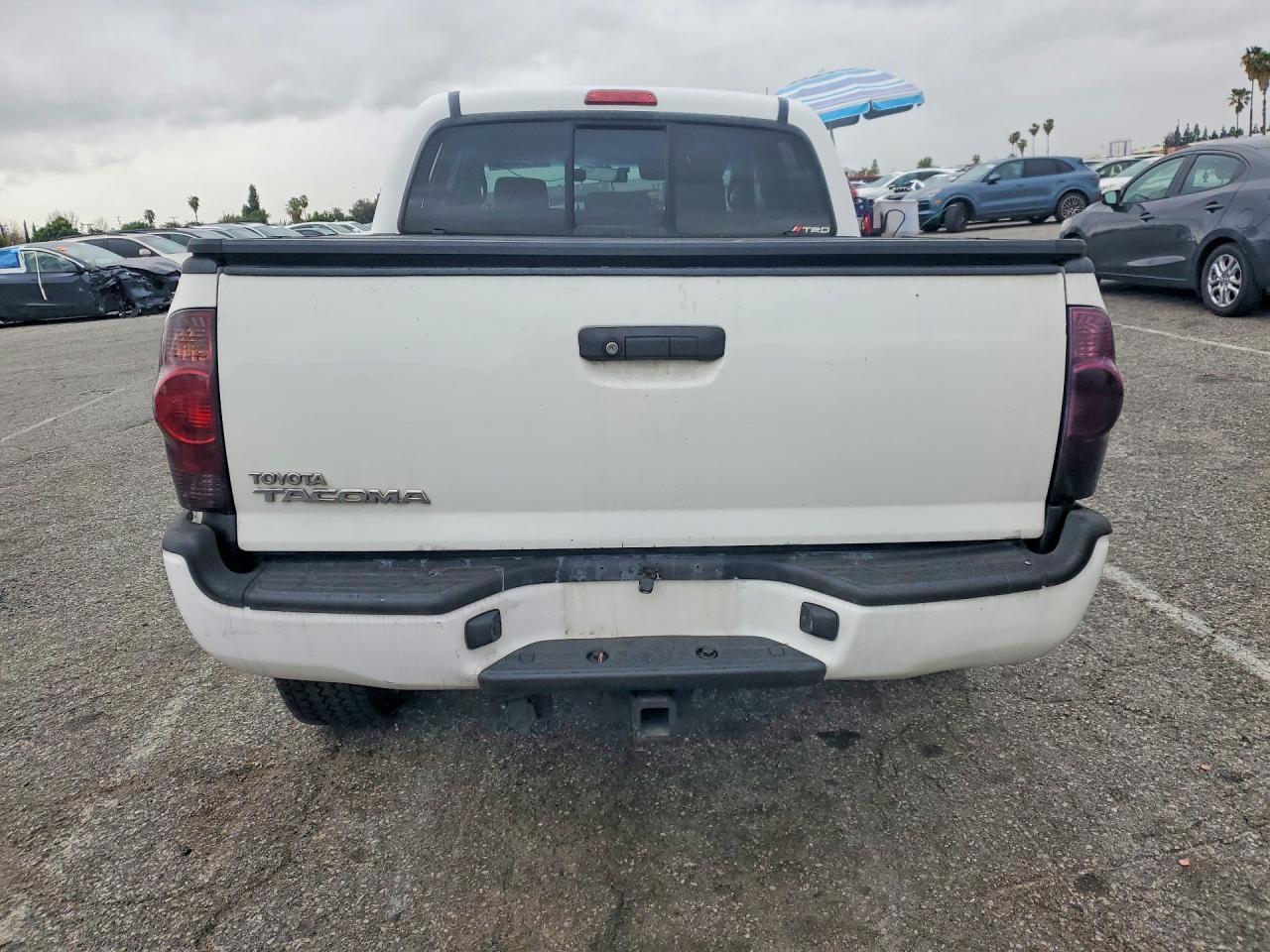 2008 Toyota Tacoma Double Cab Prerunner - Image 6