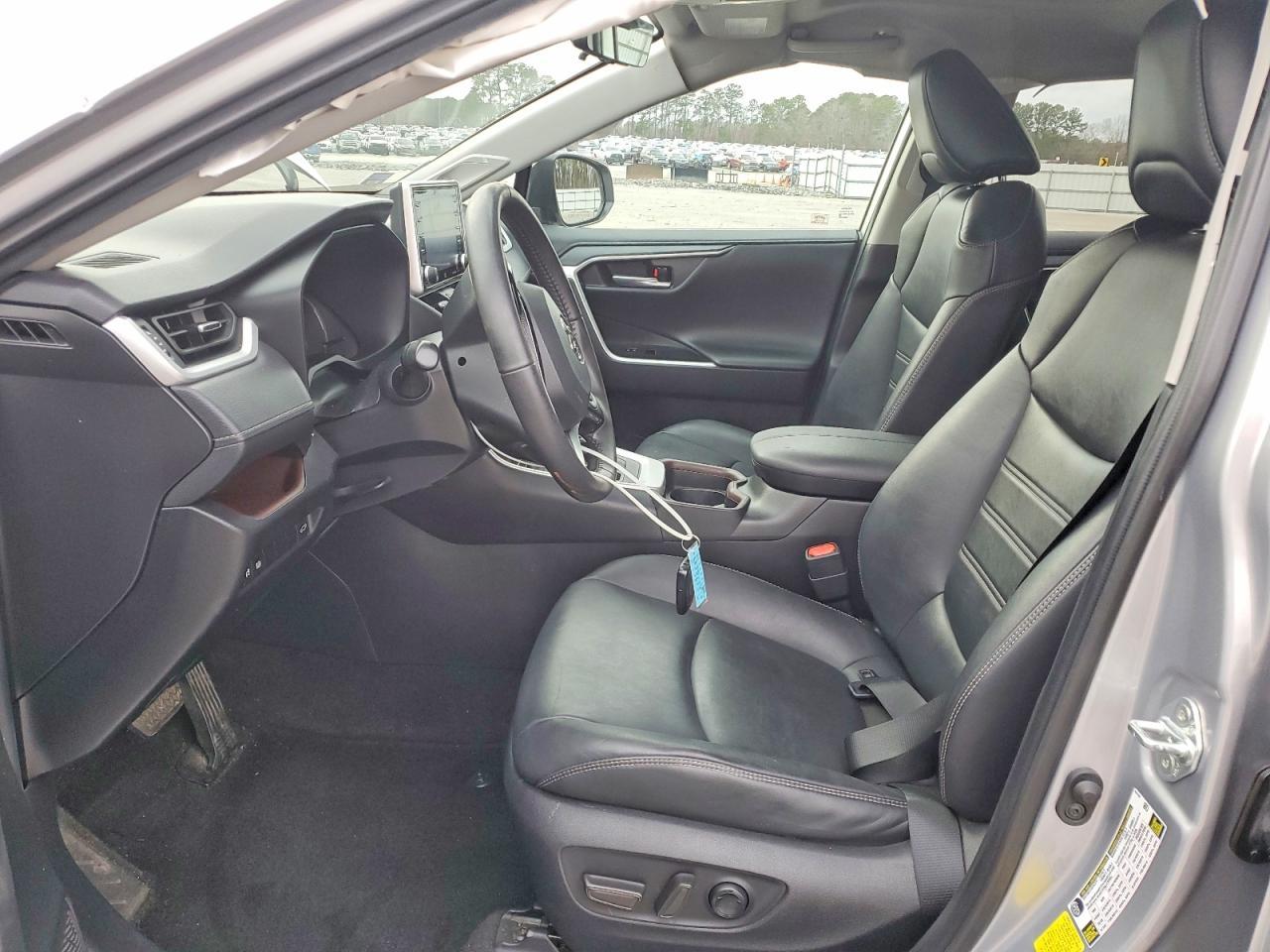 2021 Toyota Rav4 Limited - Фото 7