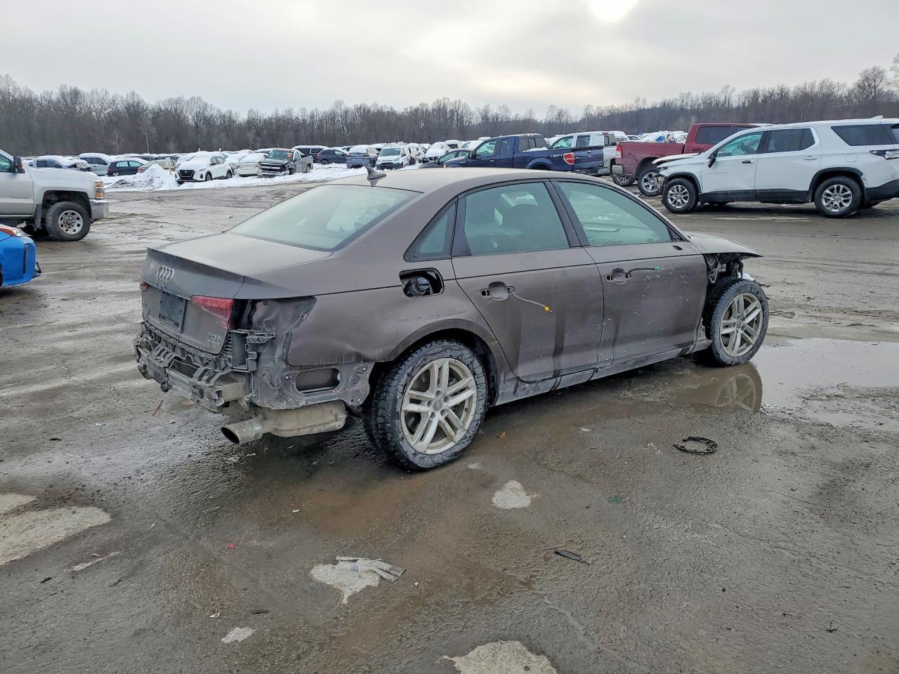 2017 Audi A4 Premium - Фото 3