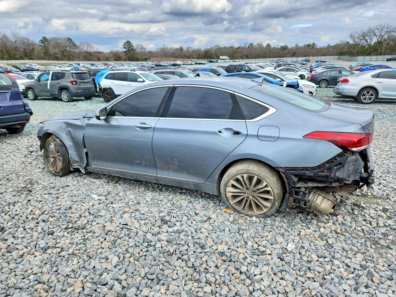 2015 Hyundai Genesis 3.8L - Фото 2