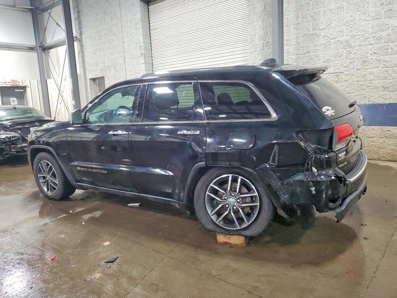 2017 Jeep Grand Cherokee Limited - Фото 2