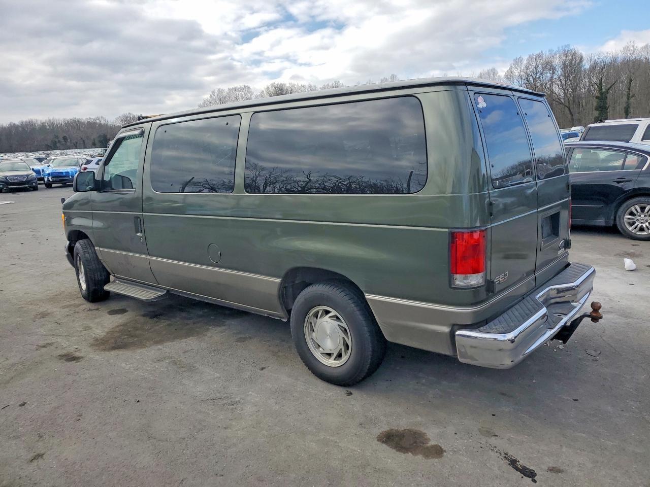 2002 Ford Econoline E150 Wagon - Image 2