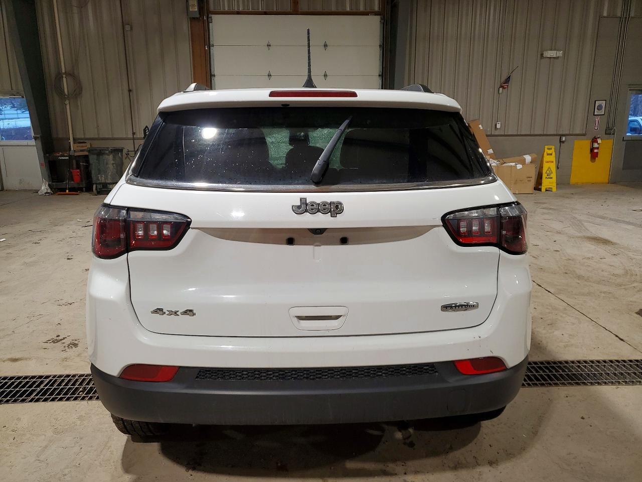 2024 Jeep Compass Latitude - Image 6