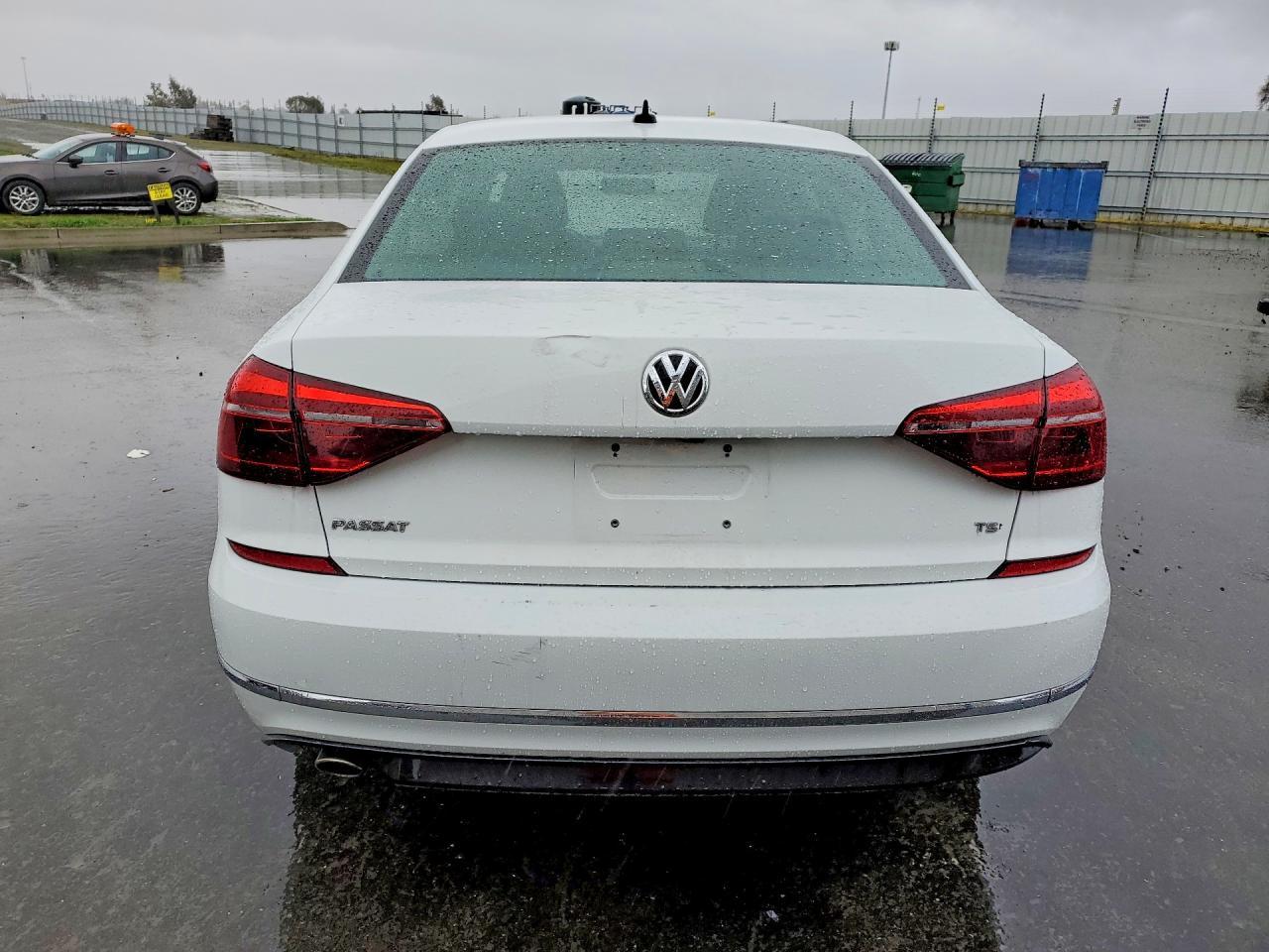 2018 Volkswagen Passat S - Image 6
