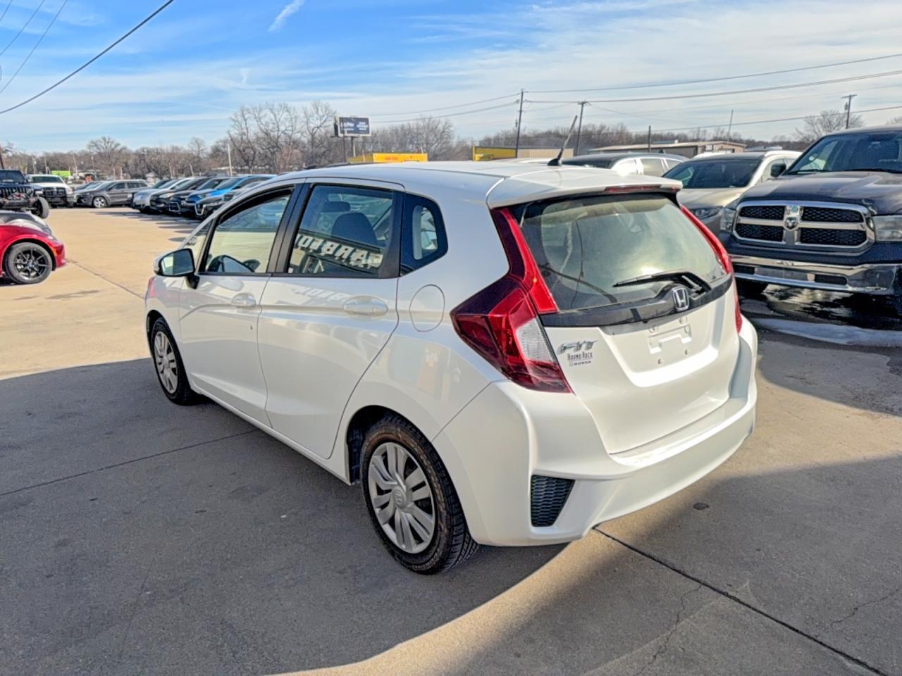 2016 Honda Fit Lx - Фото 3