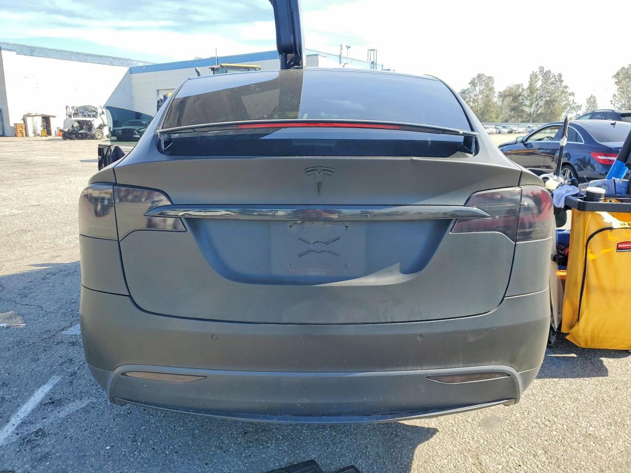 2020 Tesla Model X - Image 6