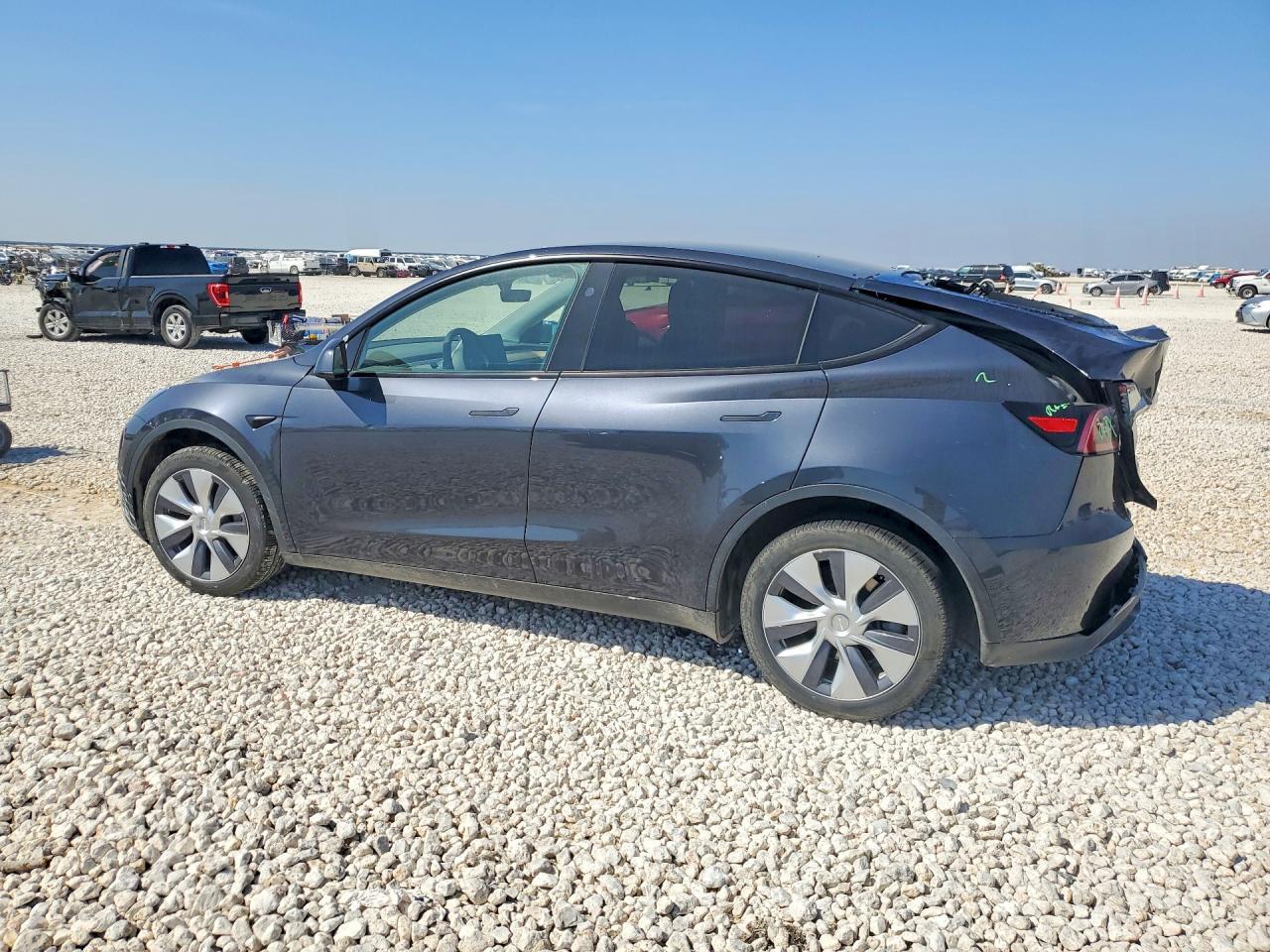 2024 Tesla Model Y - Image 2
