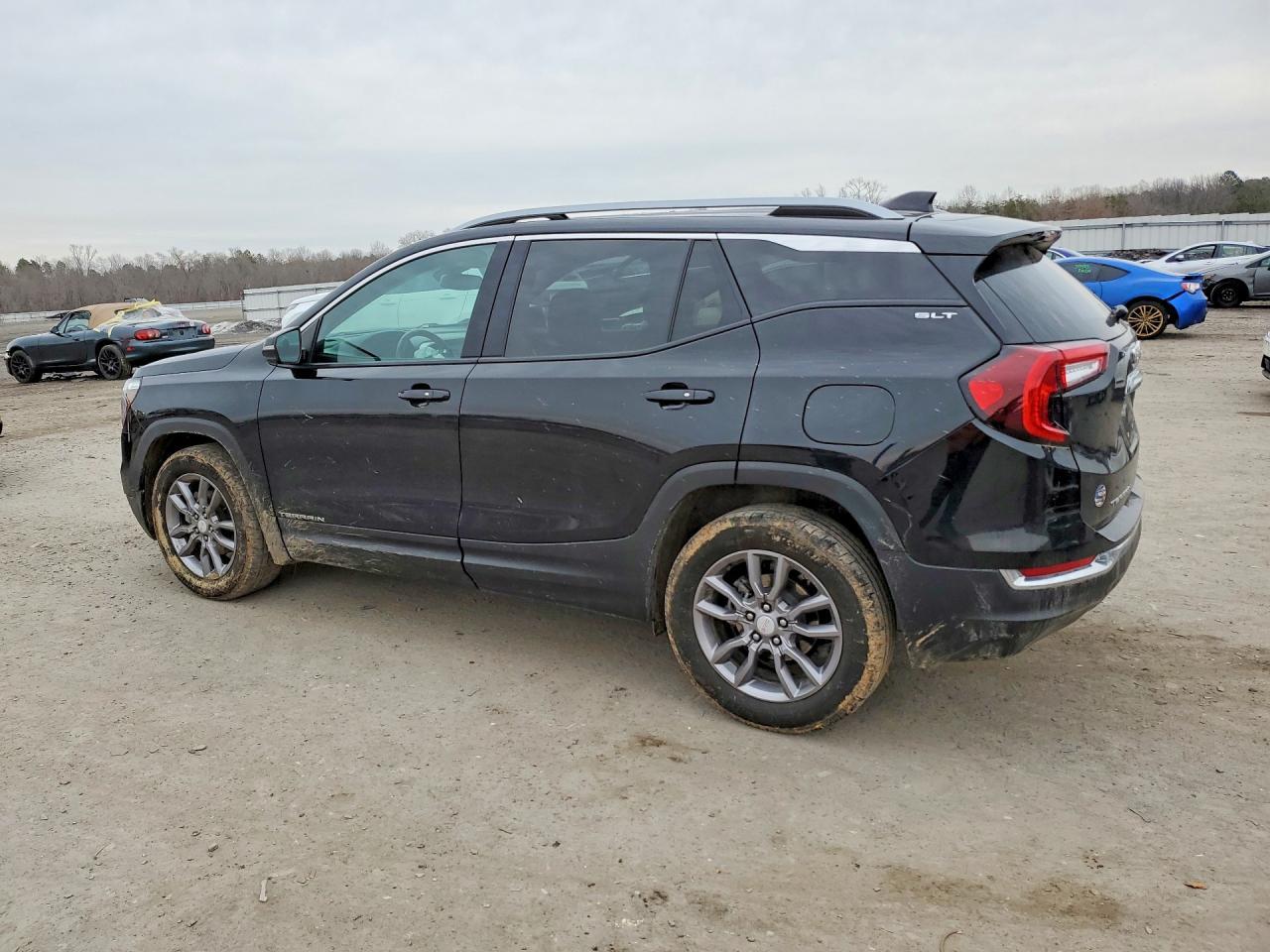 2024 GMC Terrain Slt - Фото 2