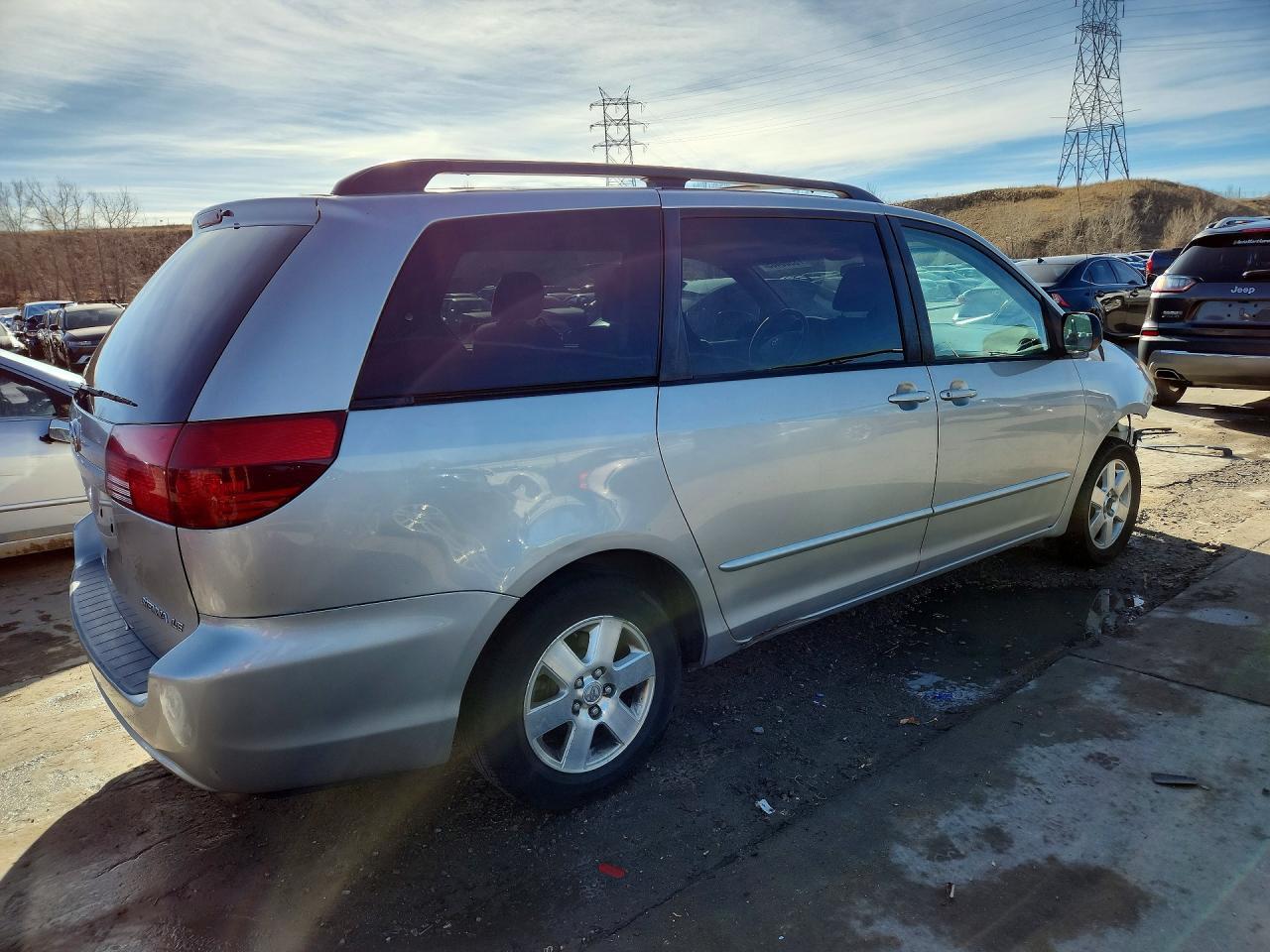 2005 Toyota Sienna Ce - Image 3