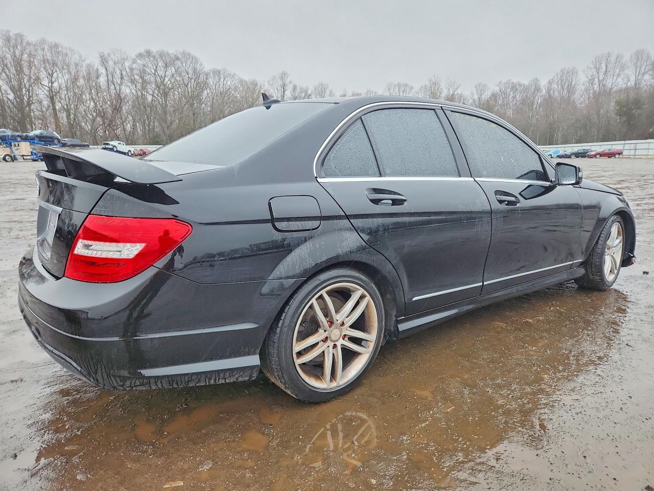 2013 Mercedes-Benz C 250 - Image 3