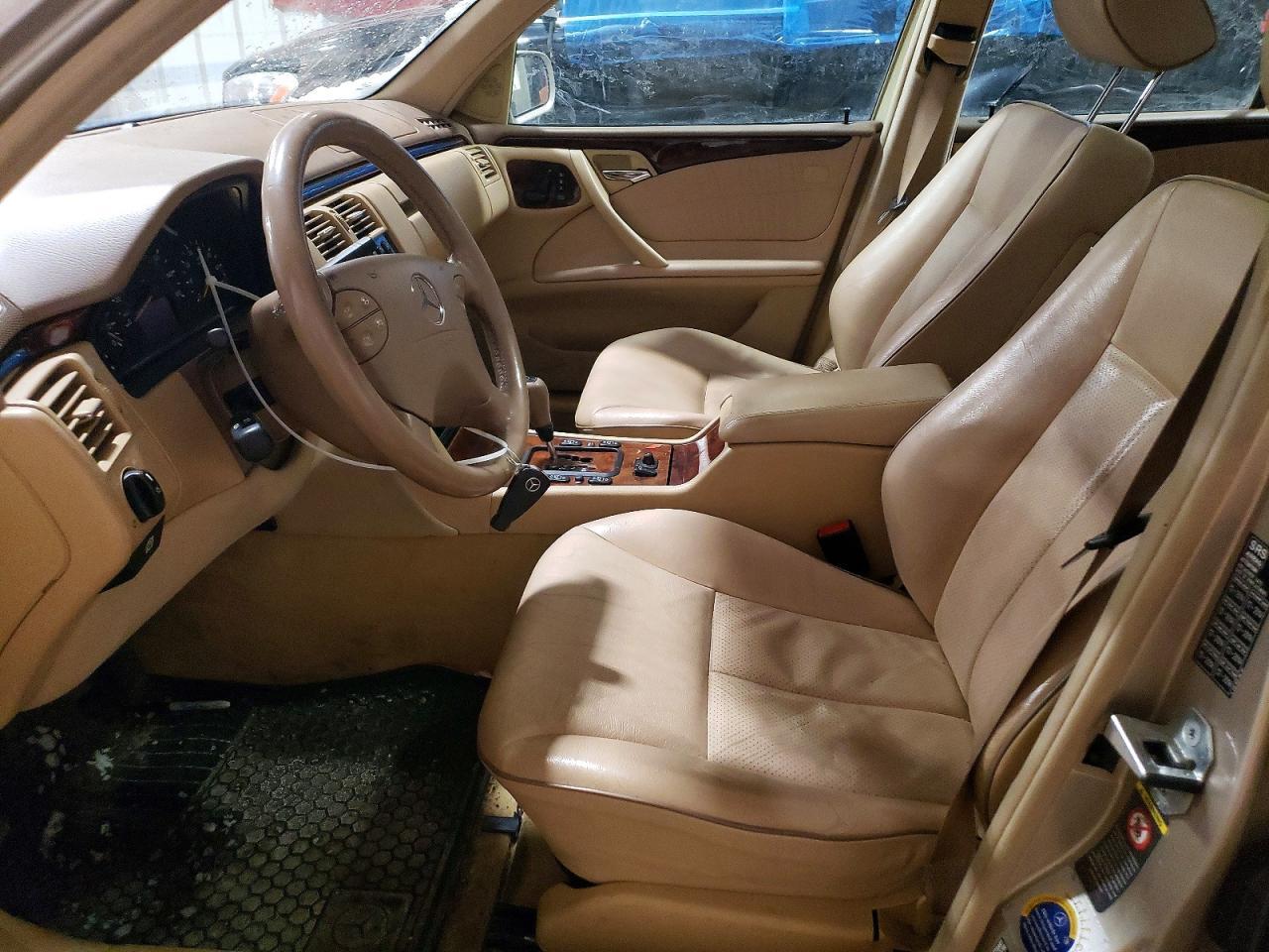 2000 Mercedes Benz E 320 4Matic - Image 7