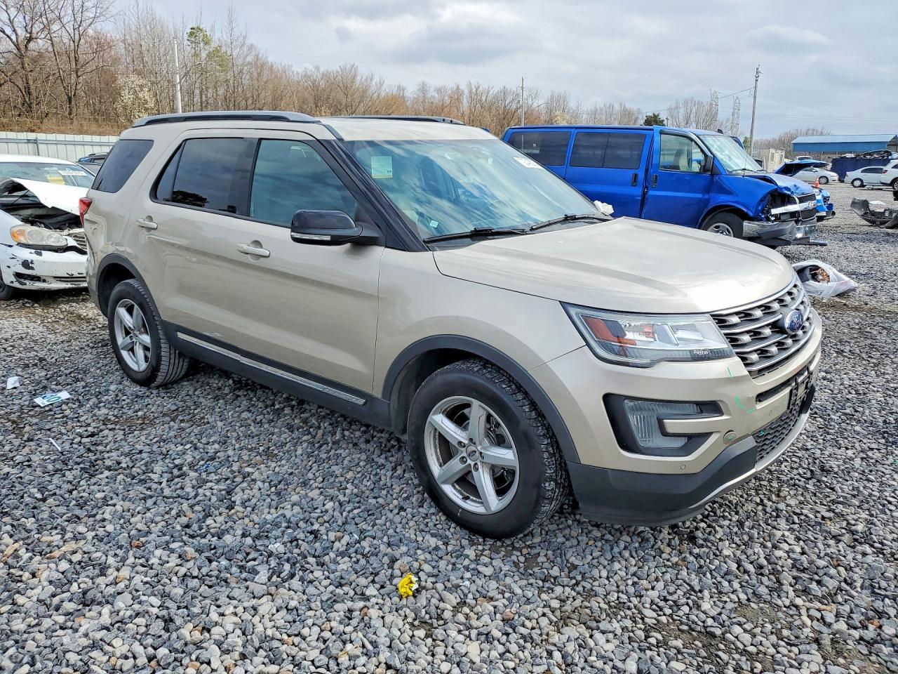 2017 Ford Explorer Xlt - Image 4