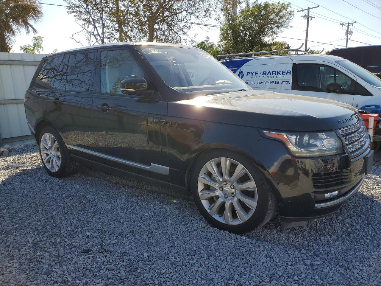 2016 Land Rover Range Rover Supercharged - Image 4