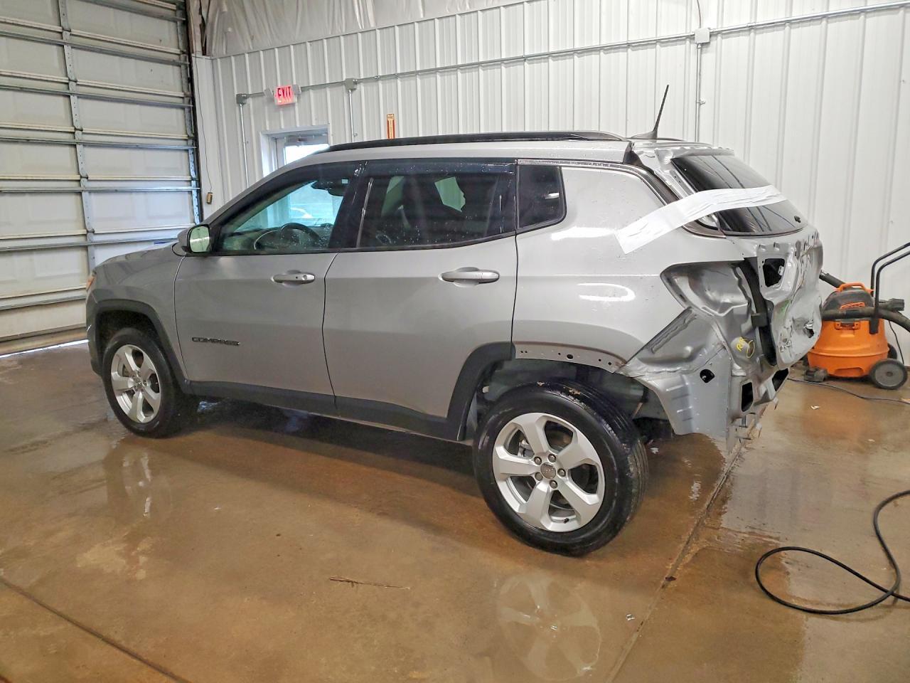2021 Jeep Compass Latitude - Фото 2