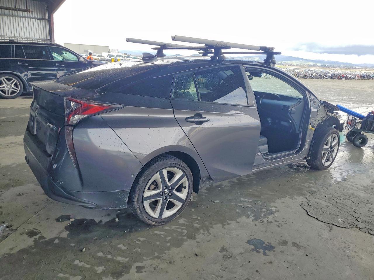 2018 Toyota Prius - Фото 3