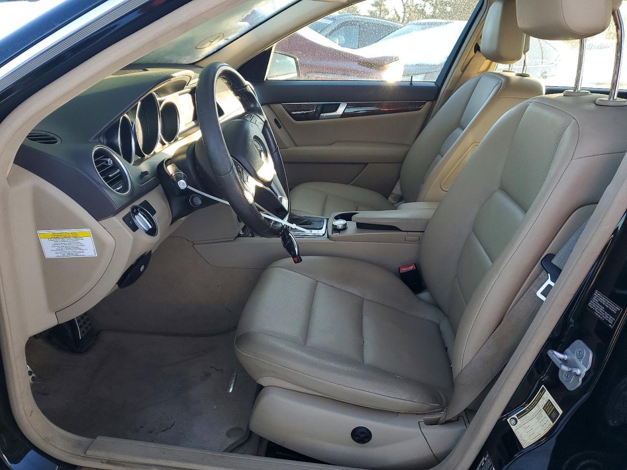 2014 Mercedes-Benz C 300 4Matic - Image 7