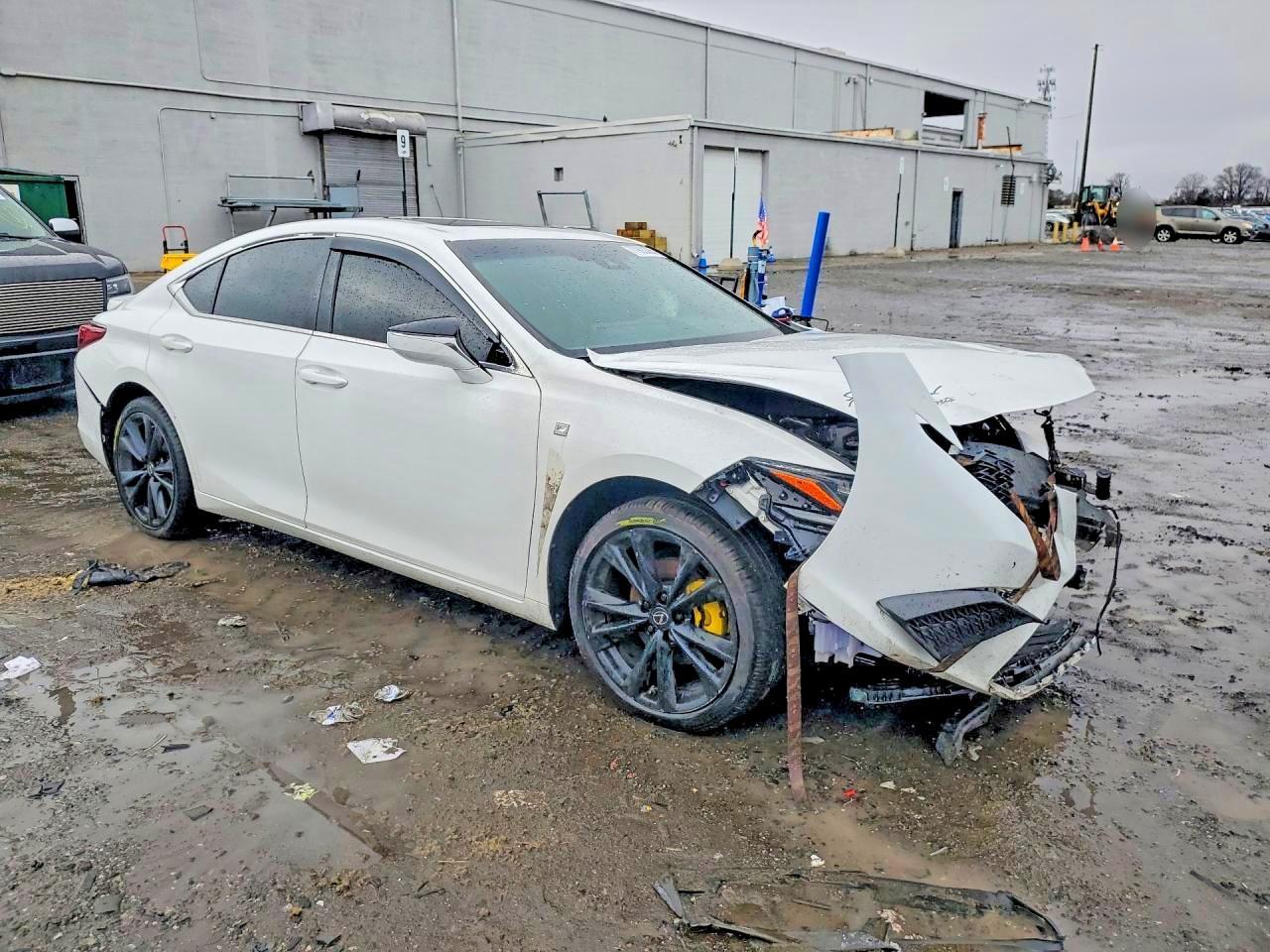 2023 Lexs Es 300H F Sport Handling - Image 7
