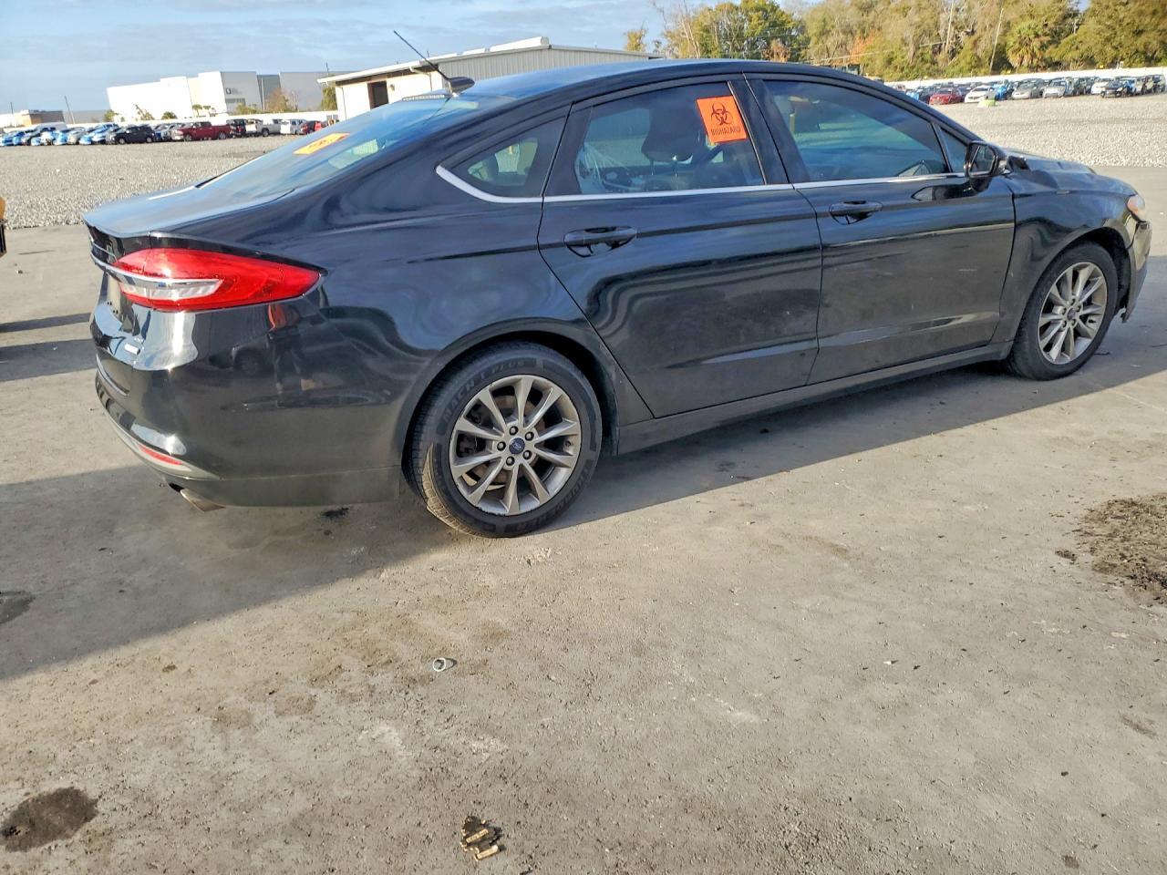 2017 Ford Fusion Se - Фото 3