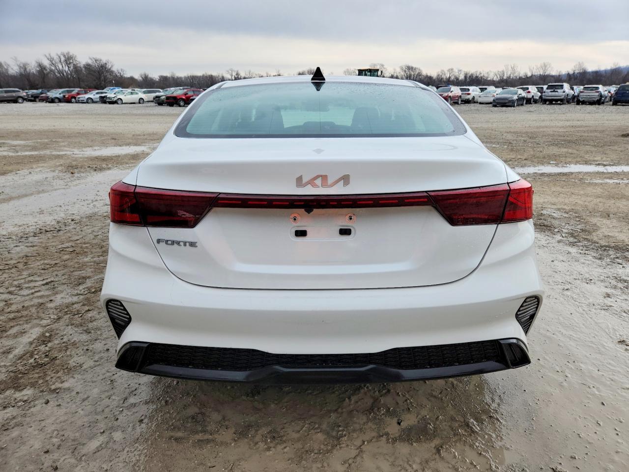 2024 Kia Forte Lxs - Фото 6