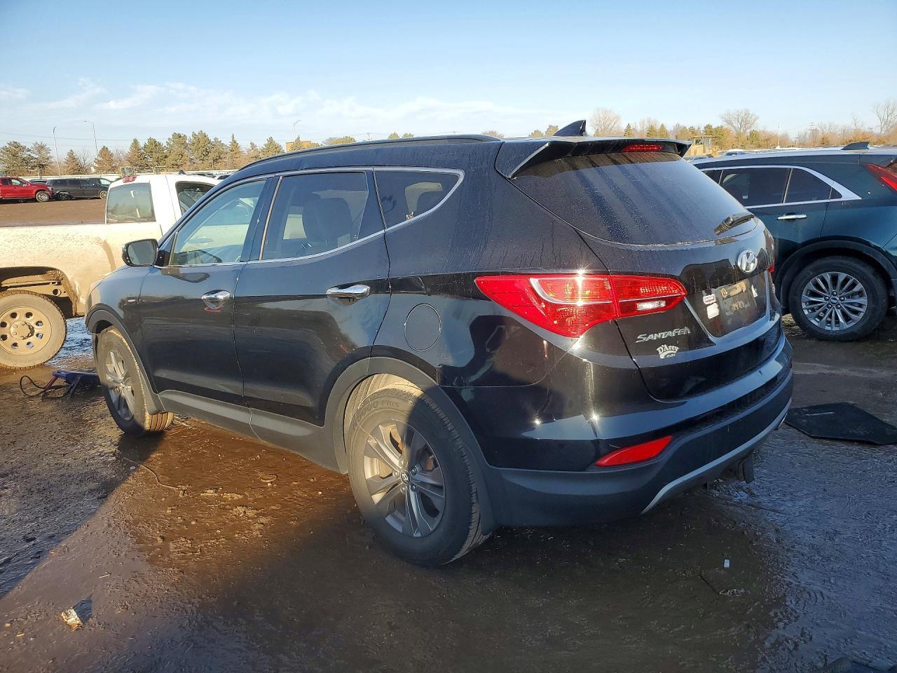 2013 Hyundai Santa Fe Sport 2.4L - Image 2