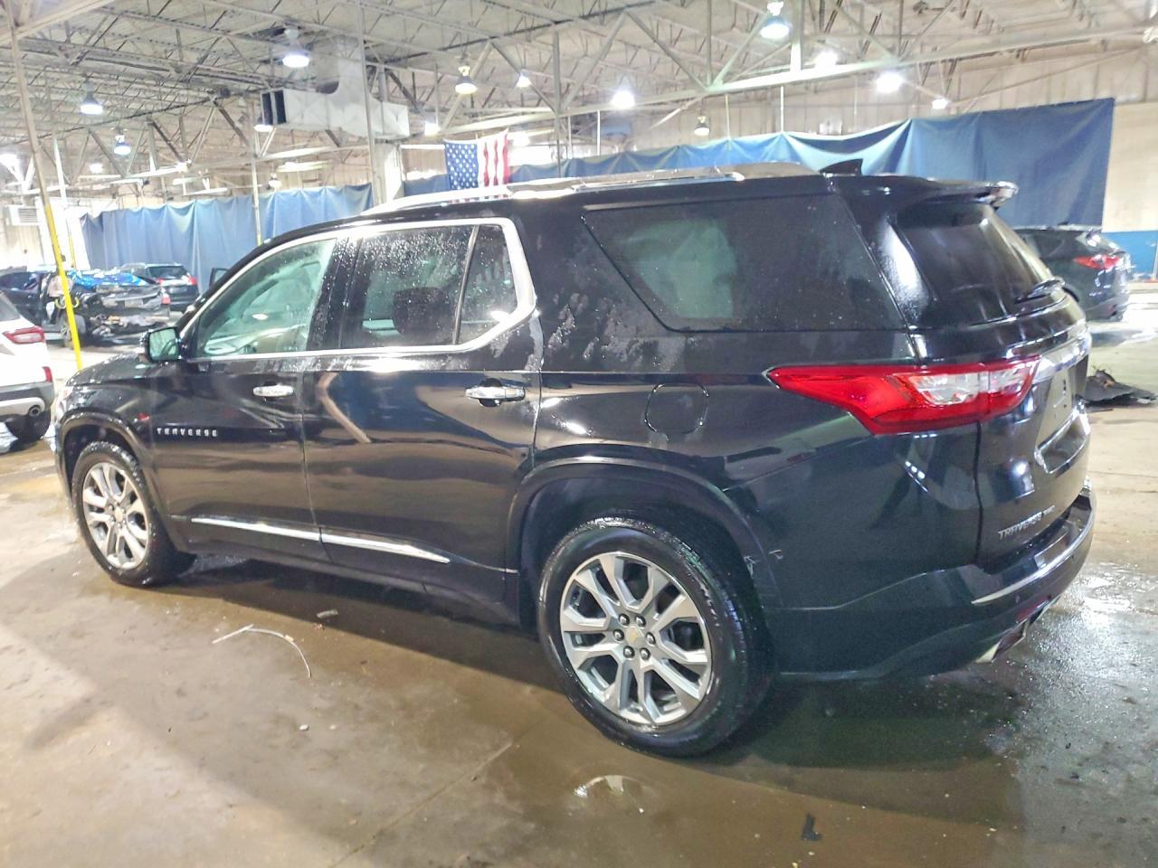 2018 Chevrolet Traverse Premier - Фото 2