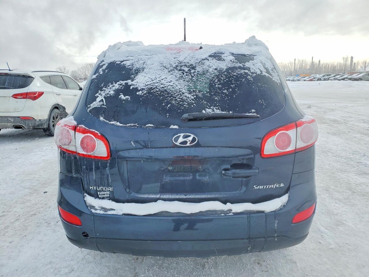 2011 Hyundai Santa Fe Gls - Image 6