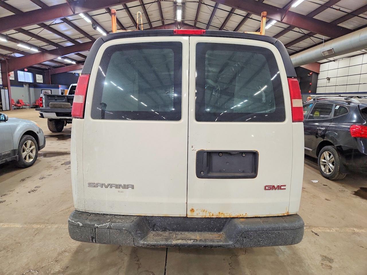 2012 GMC Savana G2500 - Фото 6