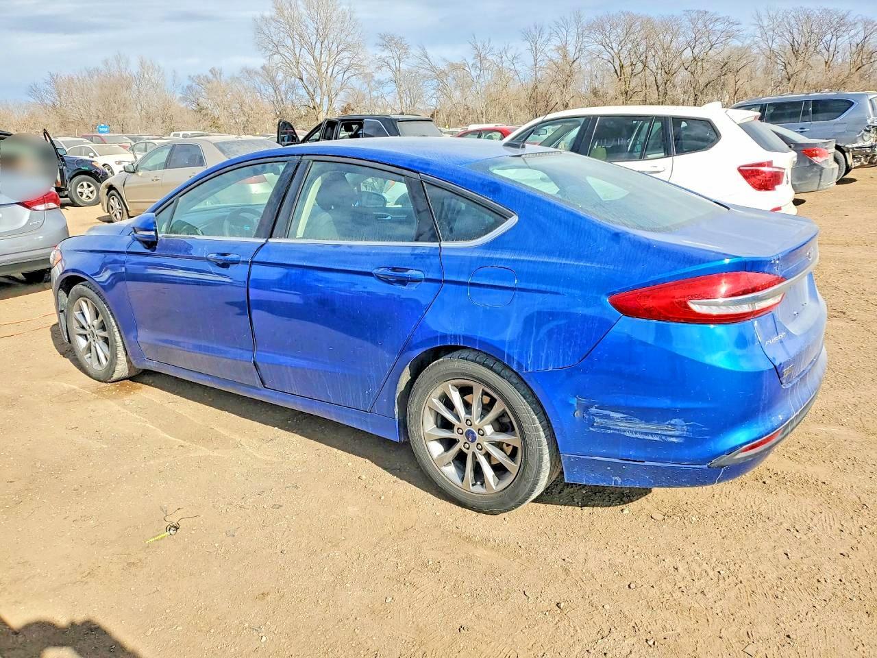 2017 Ford Fusion Se - Фото 2