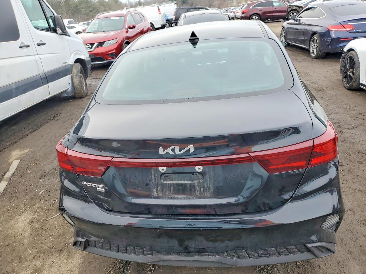 2023 Kia Forte Lx - Image 6