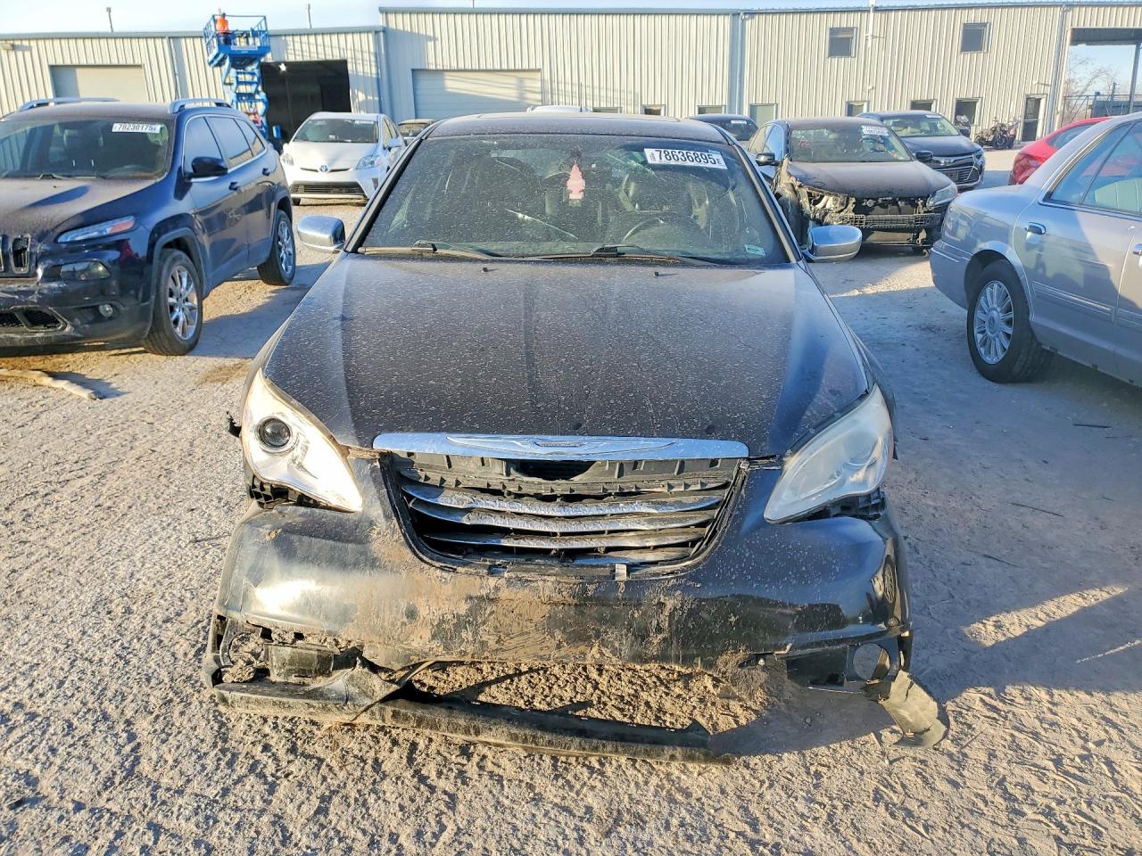 2011 Chrysler 200 Limited - Image 5