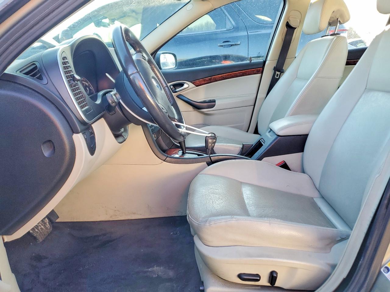 2009 Saab 9-3 2.0T - Image 7