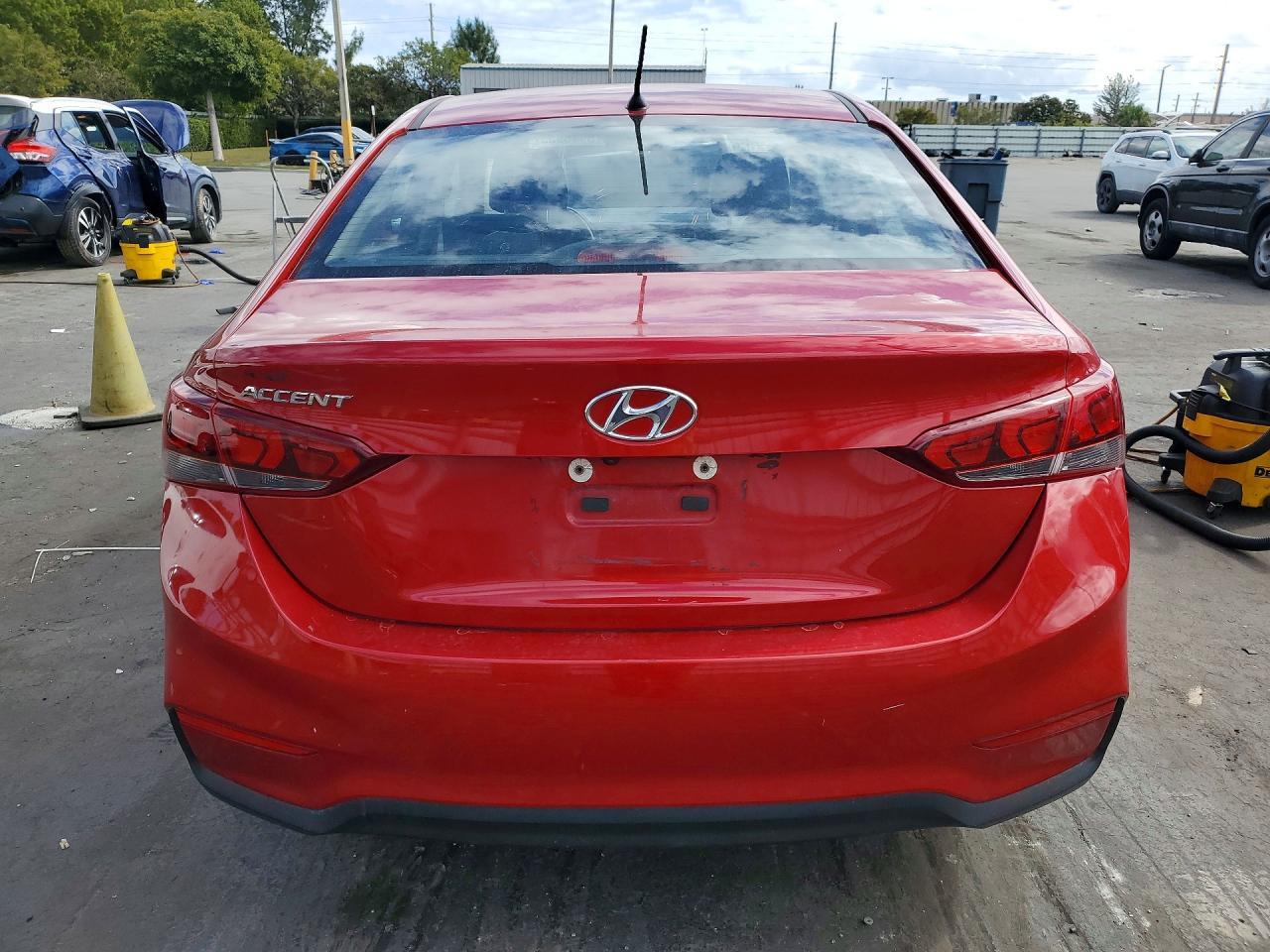 2019 Hyundai Accent Se - Фото 6