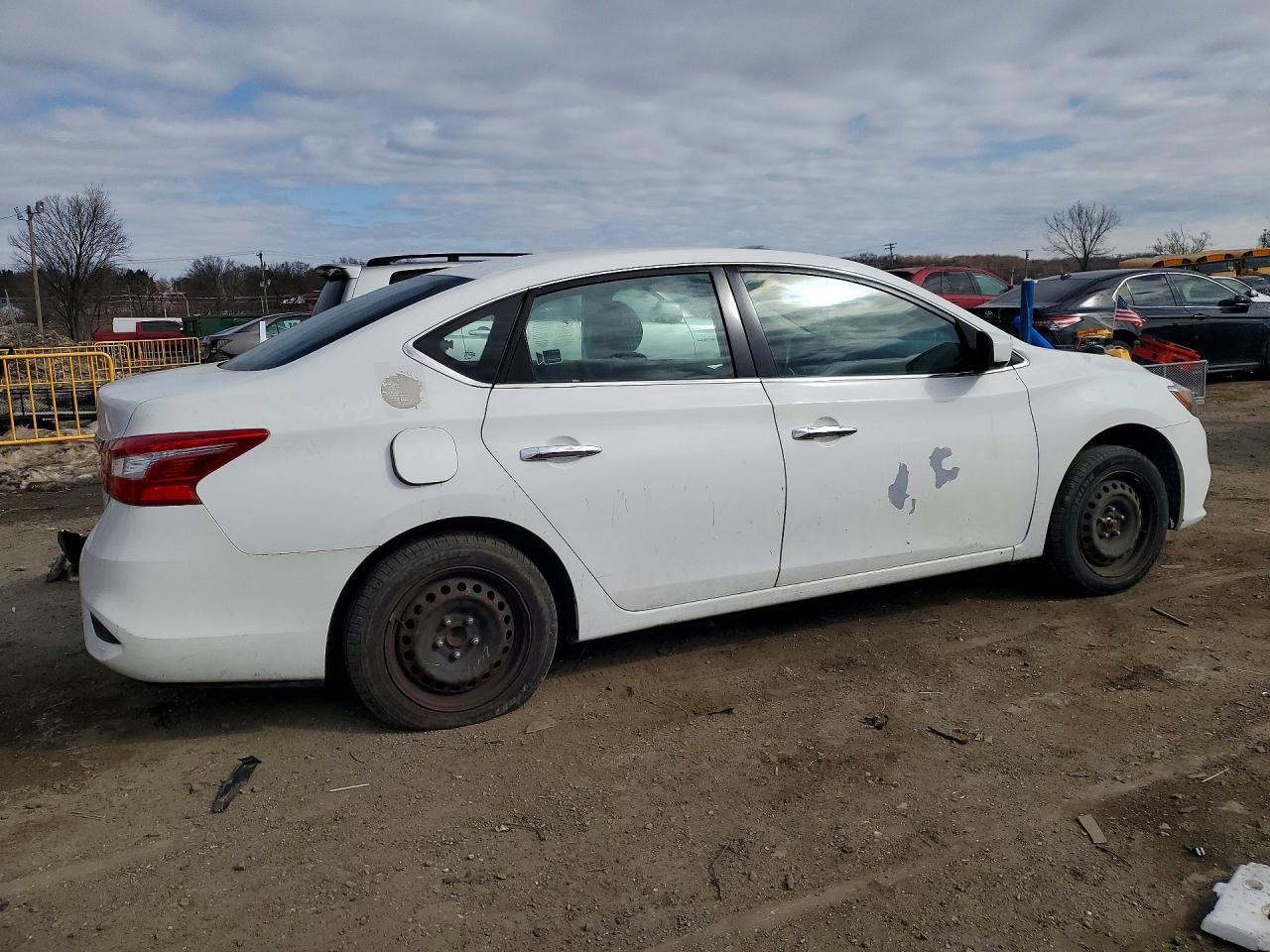 2019 Nissan Sentra S - Фото 3