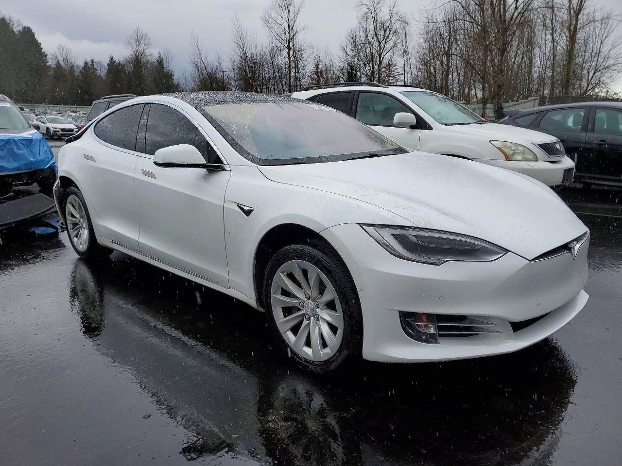 2018 Tesla Model S - Фото 4