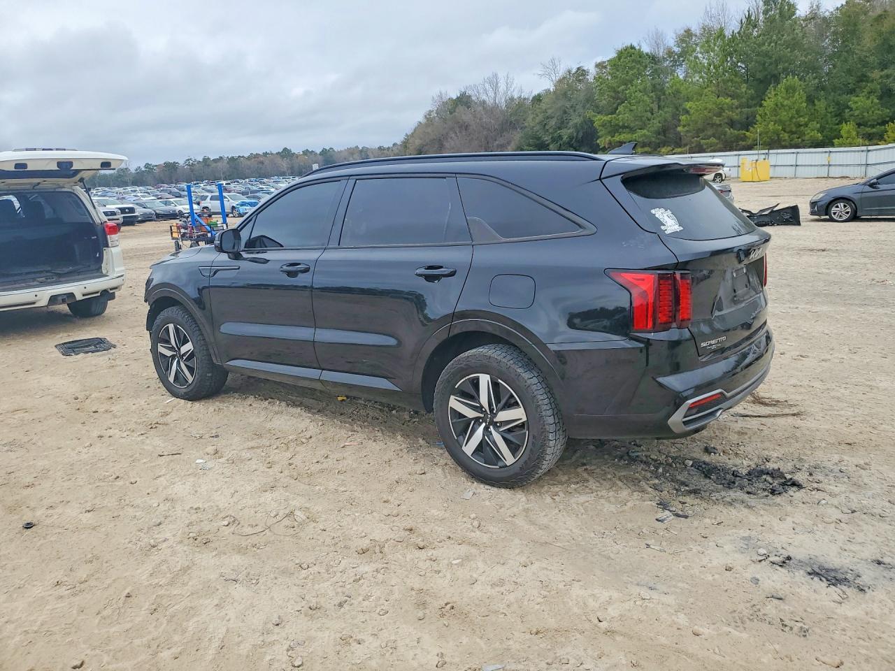 2023 Kia Sorento Ex - Image 2