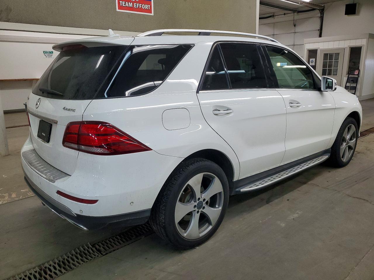 2017 Mercedes-Benz Gle 350 4Matic - Image 3