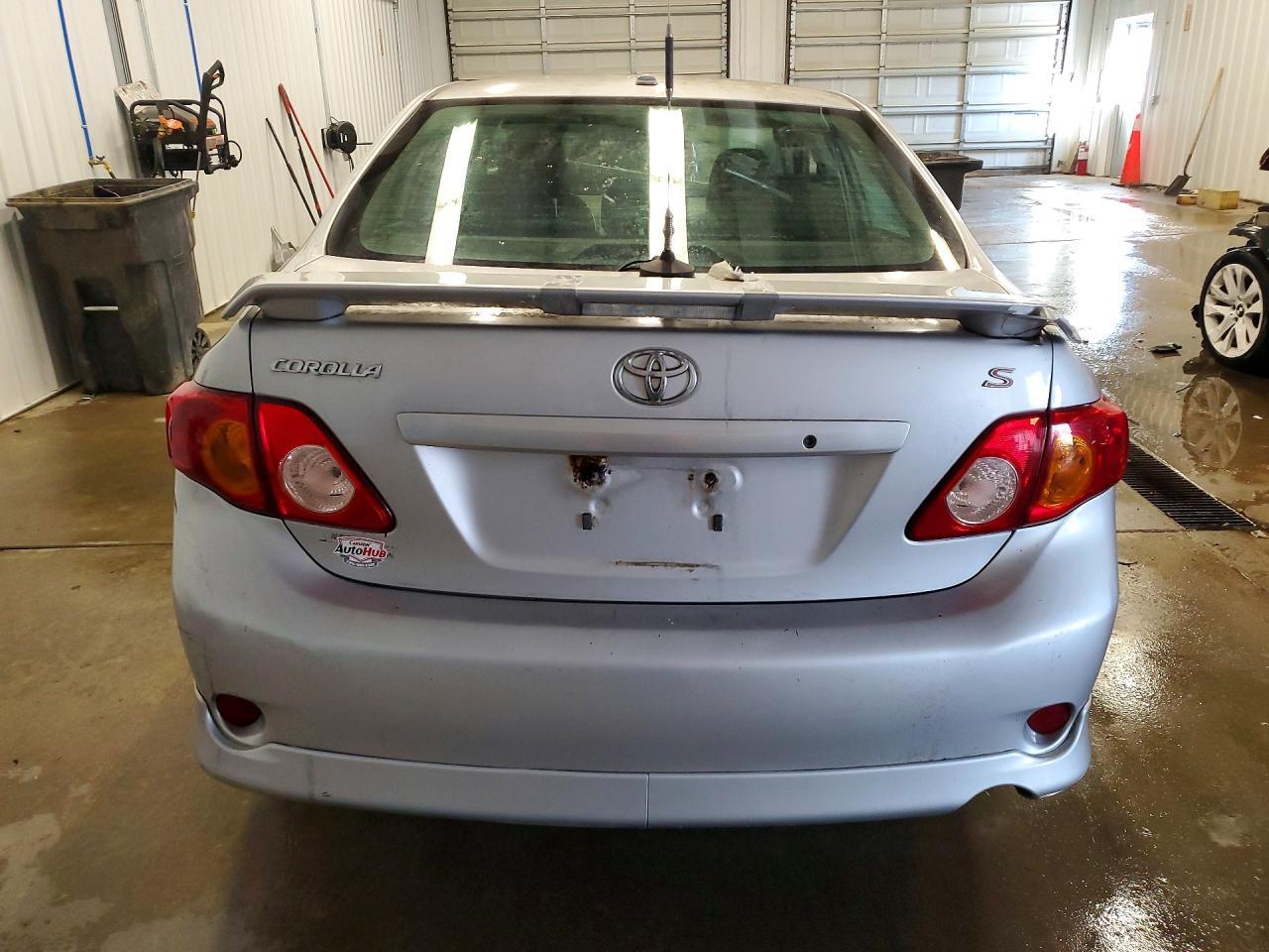 2010 Toyota Corolla - Фото 6