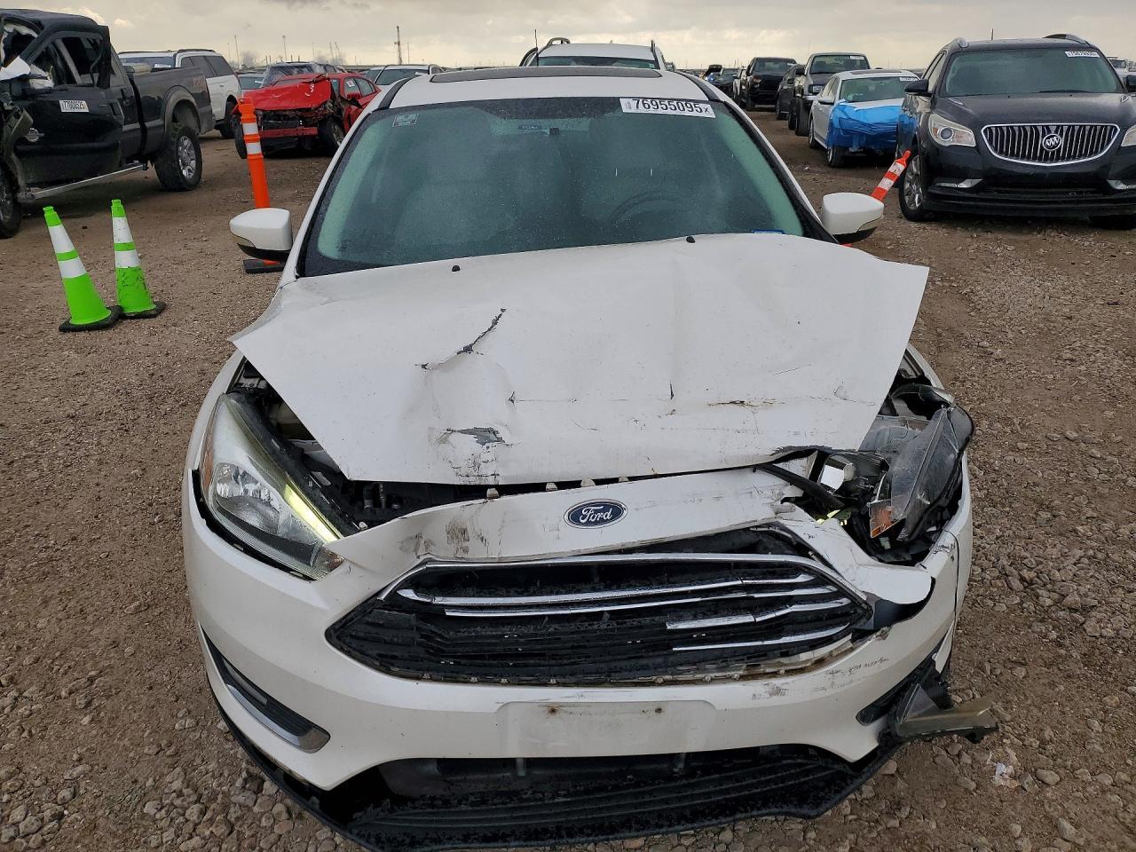 2015 Ford Focus Titanium - Image 5